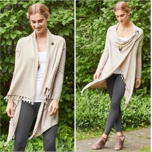 Matilda Jane Women’s Come On Over Wrap Fringe Cardigan in Oatmeal, S, Excellent